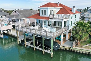 Jamaica Beach Vacation Rental | Luxe Waterfront Home at Jamaica Beach |Heated Pool|1 Dog Okay |$200 in Free Attraction Tickets |  Home Rental