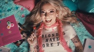 FINGER Lyrics - SCENE QUEEN | eLyrics.net