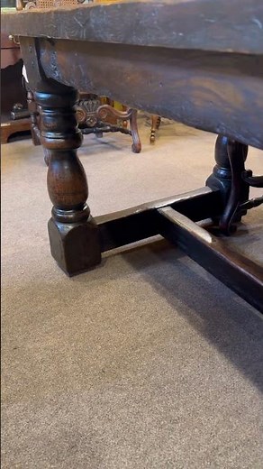 Large Antique oak refectory table #antiquefurniture #countryhouse #interiordecoration #diningtable