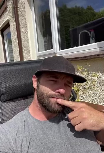 Max_deeds_official (@maxdeeds3)’s videos with original sound - Max_deeds_official