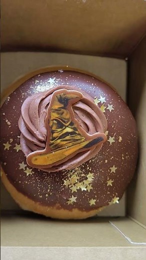 Harry Potter Krispy Kreme Sorting Hat Donut 🍩✨ Which House Are You?