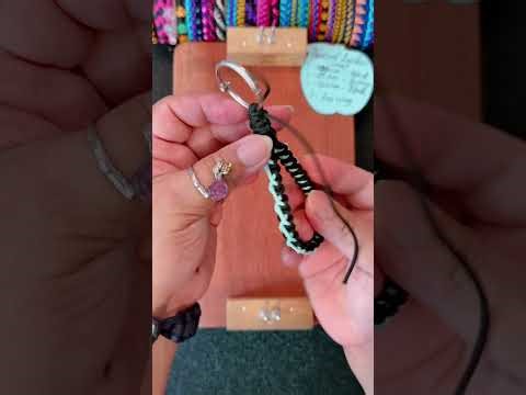 Quick paracord keychain build