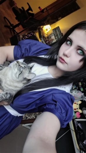 Glowy Makeup Tutorial for Cosplay