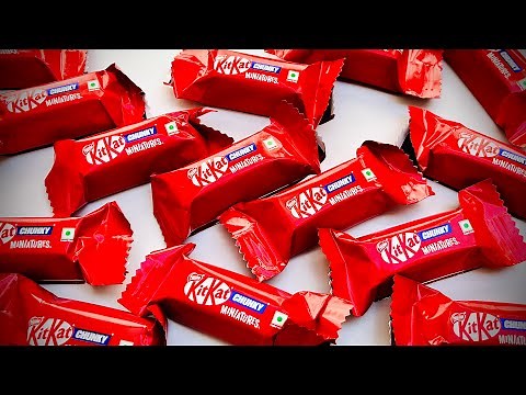 KitKat Chunky Miniatures Review 🍫 | Unboxing, Taste Test & Crunchy Bite Reaction