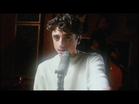 Dom Innarella - Bout Me (Live Performance)