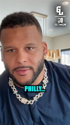 Friendly reminder: Aaron Donald is an absolute DAWG… just ask Jason Kelce