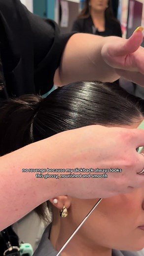 Achieve a Glossy Slick Back Look with Smooth Dream