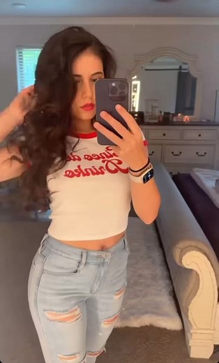 Violet Summers (@violetsummerssss)’s videos with original sound - Violet Summers