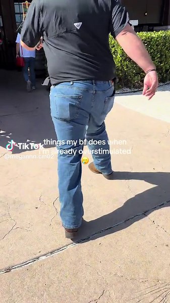 Things My Boyfriend Does When I'm Overstimulated