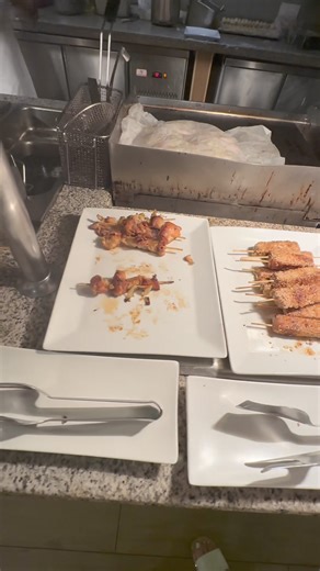 420K views · 3.7K reactions | Second À la carte, Asian night #review #capeverde #asian #chinese #food #holiday | Right Guys Reviews | Facebook