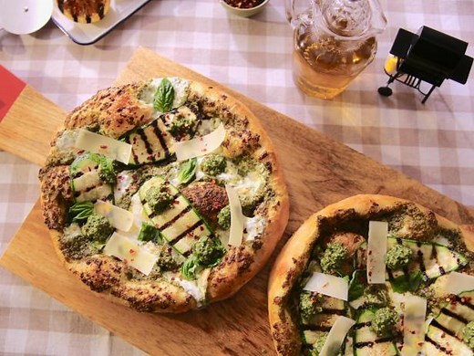Zucchini Pizza with Basil Mint Pesto