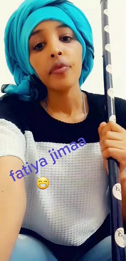 Exploring Gestural Communication with Fatya Jinnaa