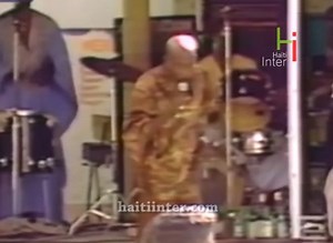 Coupé Cloué en live "azoukenken keng keng " | Haïti Inter