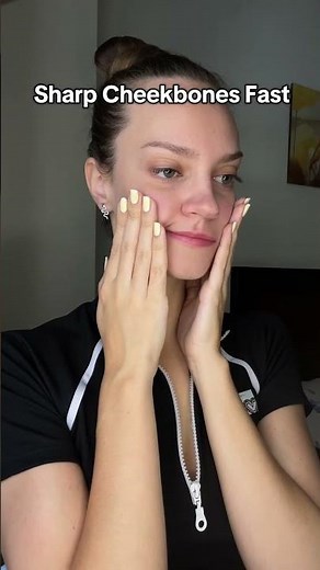 Sculpt Your Cheekbones in 60 Seconds! Easy Beauty Hack ✨
