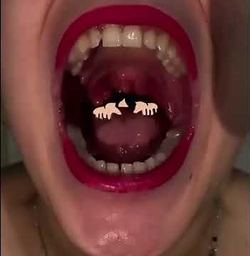 Girl get swallowed! - Animation on video #vore #giantessvore