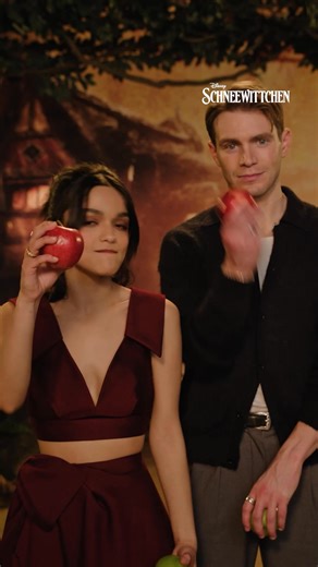 Hättest du genauso geantwortet? 👀🍎🍏 „Schneewittchen“ – nur im Kino. 🎬 Sichere dir jetzt deine Tickets: https://www.schneewittchenfilm.de/ | Disney