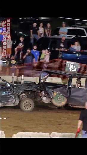 Street stock full size class heat, hard hits #demolitionderby