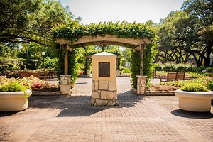 Helen's Garden - League City Nature