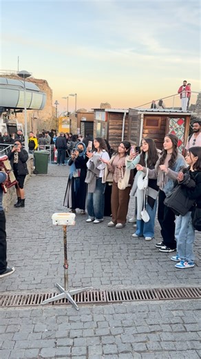 Ashamuradyan on Instagram: "Աղջիկներս"