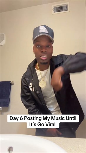 @ohboyprince rapping verse to after work ft agufo dropping soon