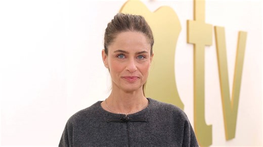 Amanda Peet’s toughest moment: A cancer diagnosis as she said goodbye to her parents