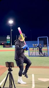 The Dub making another pro ballpark feel tiny 😂 With -5 bats being outlawed for 12u PG events, the Dub is release is gonna be huge. USSSA is full of super hot -5 bats, but the Dub seems to really specialize in the -8 & -10 versions. Thanks again to the @hillsborohops for helping us make good content! | The Baseball Bat Bros