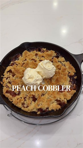 Easy Homemade Peach Cobbler Recipe Ready in Minutes