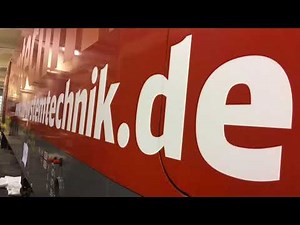 Neue Beklebung für TAURUS-Lok
