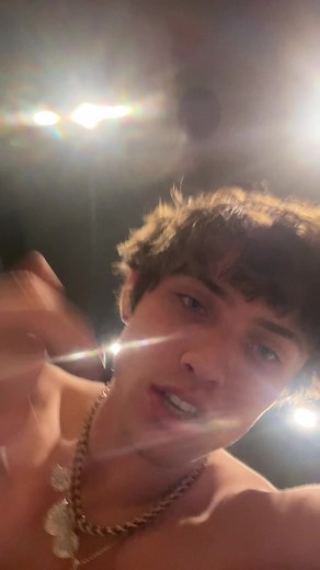 $wagLord (@carringtonxx)’s video of try not to make a sound