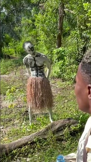 Africa: Man chased by a cannibal #cannibale