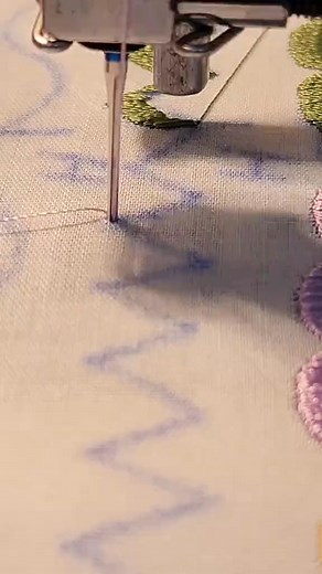 zigzag in zigzag #beginers #normalsewingmachine #tutorial #freemotionembroidery #embroidery | amila adam