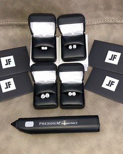 ‼️8mm size now available‼️ 4.00 CTW (2 carats per ear🥶) -Outshine everyone with our certified VVS1 Moissanite earrings. -Starting at $120 , these give you the exact same look of $30-$100k studs and passes many diamond testers. -Available in 925 silver and genuine 14k gold. Order at the link below and get your shine on 💎💪 https://www.jewelryfresh.com/products/vvs-moissanite-solitaire-stud-earrings | JewelryFresh.com