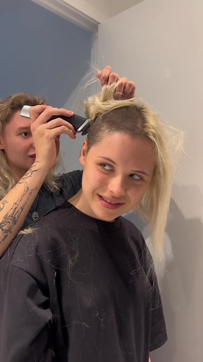 Woman Shaving Head Transformation | Buzz Cut Women