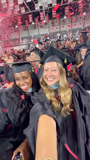 We mastered it!!! ❤️🎓 #teachers #teacher #graduate #graduation #graduationday #explore #masters