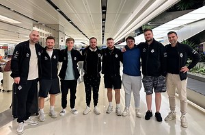 CS2更新后可无伤快速下楼梯 Blast世决明日开赛选手已就位 steam免费领取万圣节表情贴纸_游戏热门视频