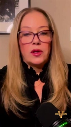 Christina Applegate Discusses Childhood Abuse in Memoir