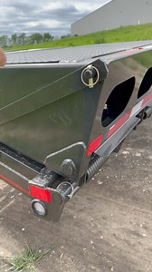 4.9M views · 10K reactions | MAXX-D Out ramps!#maxxd #buildsomethinggreat #heavyduty #flatbed #trailersfortheworkingman #ramps #asmr | MAXXD Trailers | Facebook