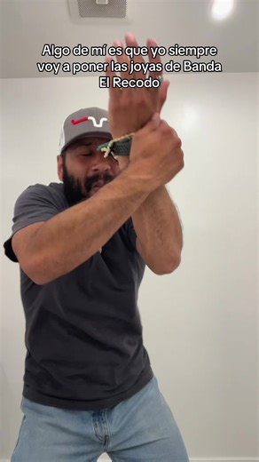 Mis gustos culpables 🔥😤🤌🏽 #bandaelrecodo #paratii #banda #temazo #musicamexicana