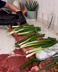 2.9M views · 22K reactions | Bourbon Glazed Pecan Prime Rib! Boozy and meaty all in one bite 弄 | Chefclub Network | Facebook