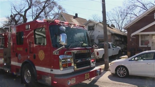 Toledo Fire tackles Curtis Street house fire, 2 people escape unharmed