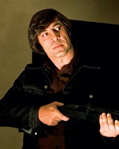 A Bag of Cash or a Death Sentence? The Choice That Dooms a Cowboy | No Country For Old Men