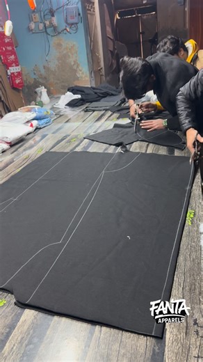 FANTA_ APPARELS on Instagram: "Custom clothing manufacturer Streetwear & essentials Low MOQ • Premium quality Bulk & private label 📩 DM for manufacturing ——- . . . . . . . . . . . . . . . . #clothingfactory #wholesaleapparel #fashionvendors #internationalbrands#fantaapparels"