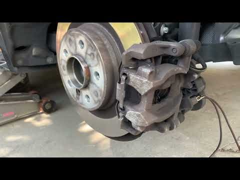 HOW TO RETRACT AN ELECTRONIC PARKING BRAKE - DIY EASY METHOD WITHOUT SCAN TOOL - FASTEST