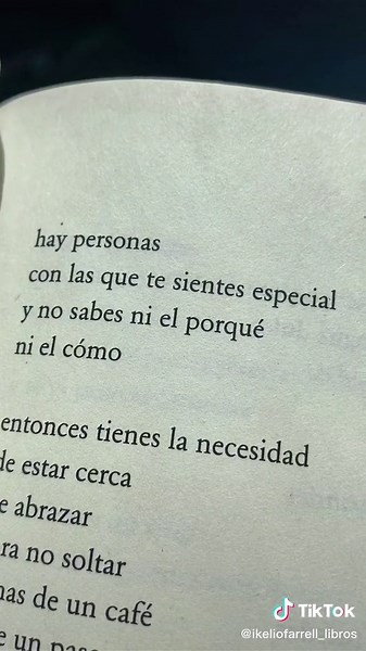 #poesíaenespañol #poesía #poemasromanticos #ikeliofarrell #amor #ikeliofarrell