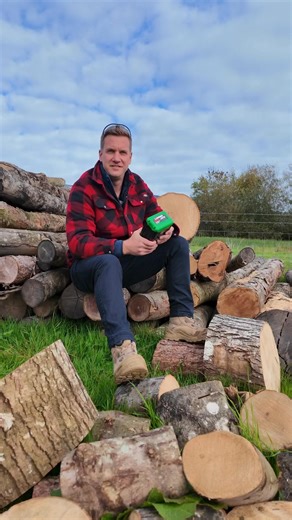 4.2K views · 29 reactions | Is this the world’s most power battery logsplitter? How many logs will it actually split? How powerful is this type of machine? #logsplitter #firewood #timberwork #splittingwood #winterprep | Machinery Nation | Facebook