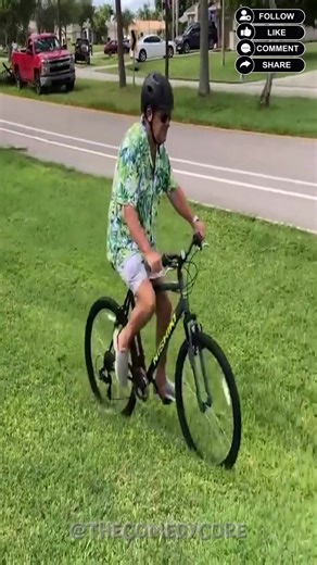 Follow for more funny videos like this😂😂 #funnyvideos #funnymoments #funnypeoplevideos #funnytiktok #funny