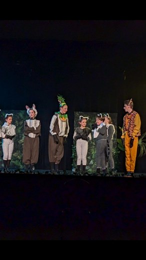 The cast of "Madagascar Jr" at @whattheatreco show us some of their favourite moves!! Don't miss out!! 📅 30th July-3rd August, 6:30pm & 1pm 📍 Warners Bay Theatre 🎟 Get your tickets here: www.trybooking.com/1357474 | Conda Youth