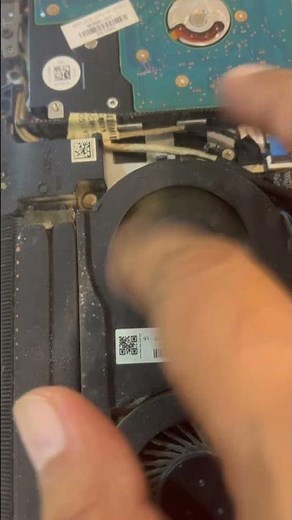 How to Clean Laptop Cooling Fan in Less than Minute + Tutorial #shorts