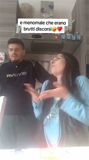 stiamo tutti più tranquilli 🤣♥️ #youtubeshorts #shorts #short #shortvideo #humor #maritomoglie ♥️