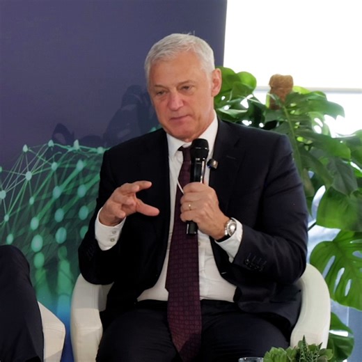 Can digital assets power the new “liquidity engine” for global businesses? On Tuesday at the World Economic Forum’s Annual Meeting in Davos, our Group Chief Executive Bill Winters co-hosted a private panel discussion with Circle Chief Executive Officer Jeremy Allaire to explore how digital assets could form the rails of a new financial system. Moderated by Alex Manson, Chief Executive Officer for SC Ventures by Standard Chartered, our venture building arm, the panel discussed how tokenised asset